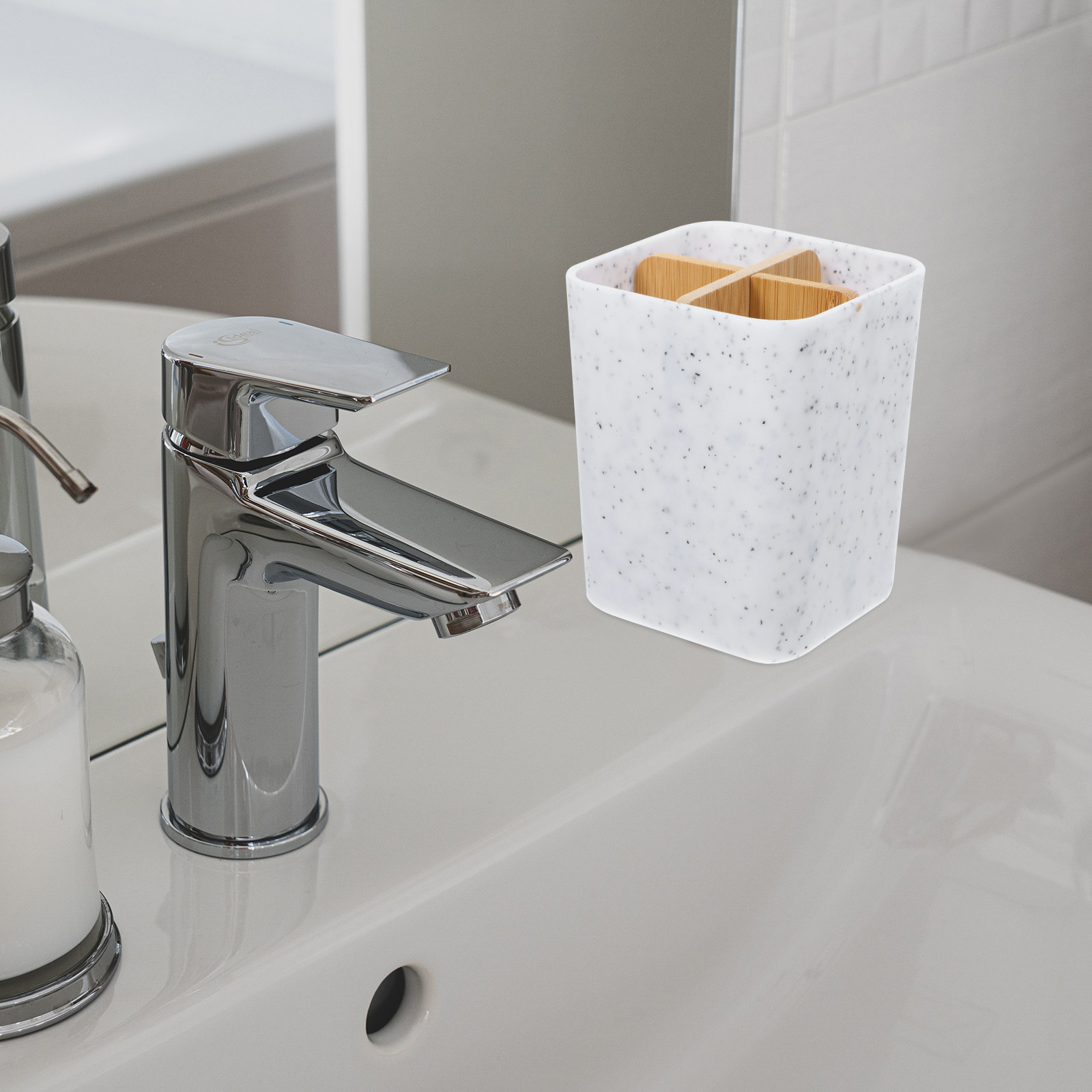 Marble Design Toothbrush Holde - огляд і ціна Home Bathroom Design Simple